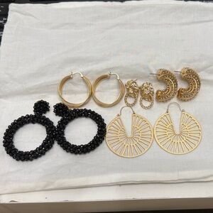Chic Gold and Black Earring Collection